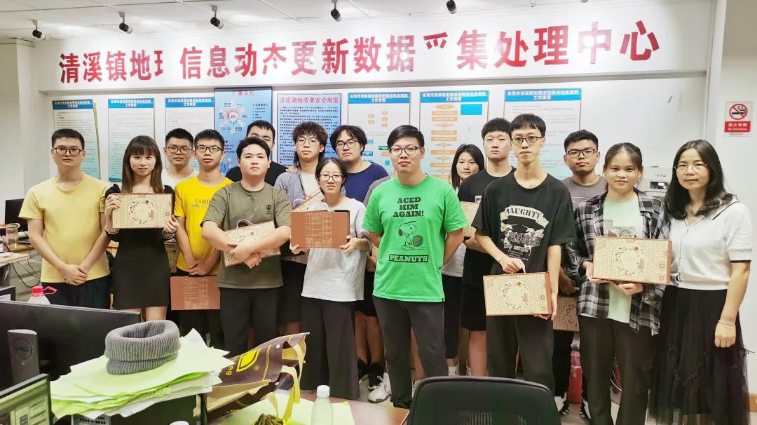 月满中秋 情满人心丨尊龙凯时人生就是搏集团走访慰问项目部一线员工